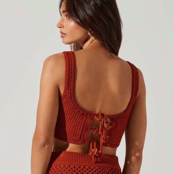 ASTR The Label Kendelle Crochet Crop Top - Picture 2 of 5